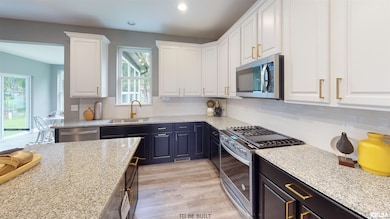 21 S 5th St, Eldridge, IA 52748 - photo 6