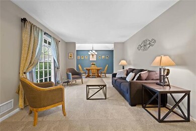 10219 Caenen Dr, Lenexa, KS 66215 - photo 4