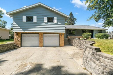 708 16th St SW, Willmar, MN 56201 - photo 6