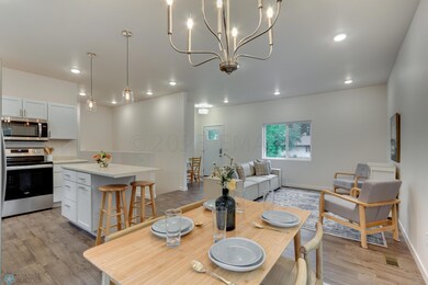 Dining Rm