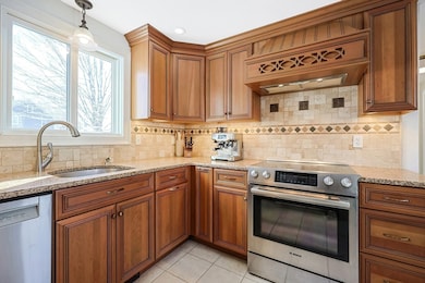 10 Eliab Latham Way, East Bridgewater, MA 02333 - photo 6