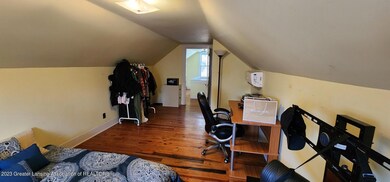 912 W Barnes Ave, Lansing, MI 48910 - photo 2