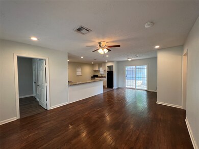 6011 Beekman Rd, Houston, TX 77021 - photo 2