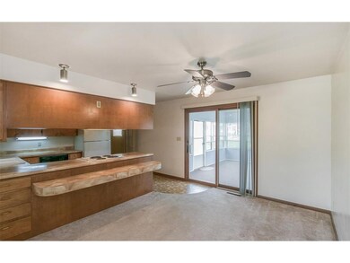 Eat-In Kitchen