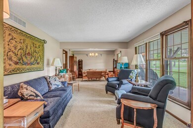 8911 SW 37th St, Topeka, KS 66614 - photo 5