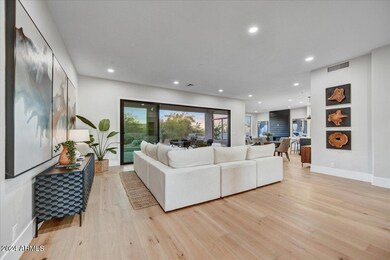 18' Multi-slide to Patio