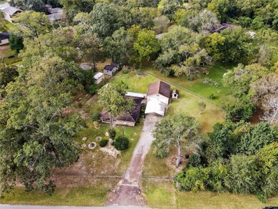 14168 Cottonwood Ln, Conroe, TX 77306 - photo 2