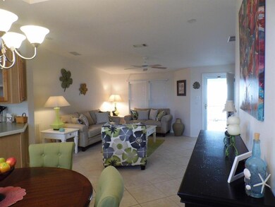 D.R / LIVING ROOM