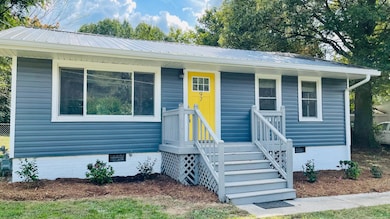 97 W Cornwallis St, Pittsboro, NC 27312 - photo 2