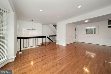 10 Hickory Hill Ct, Silver Spring, MD 20906 - photo 4