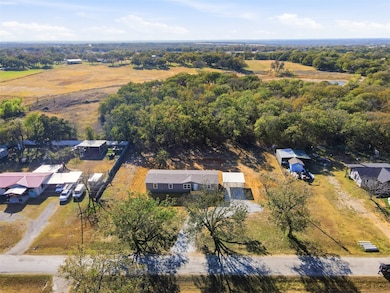 2316 Pecan Valley Ct, Cleburne, TX 76031 - photo 3