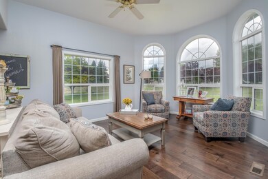 4190 Collier Ln-20