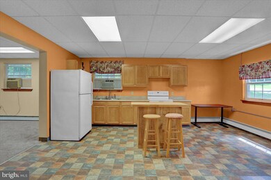 392 Five Locks Rd unit SUITE 1, Shoemakersville, PA 19555 - photo 7