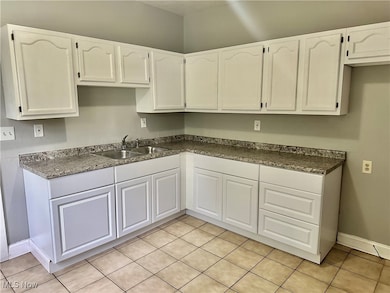 528 E 109th St, Cleveland, OH 44108 - photo 4