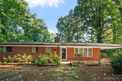 425 Virginia Ave, Statesville, NC 28677 - photo 2