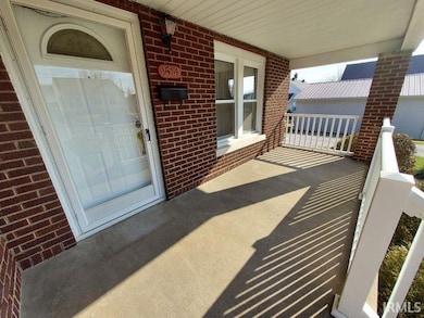 1514 Dewey St, Jasper, IN 47546 - photo 3