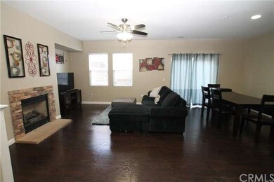 Turnkey beautiful flooring, ceiling fan, neutral p