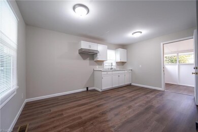 1002 Nathan Hunt Dr, High Point, NC 27260 - photo 7