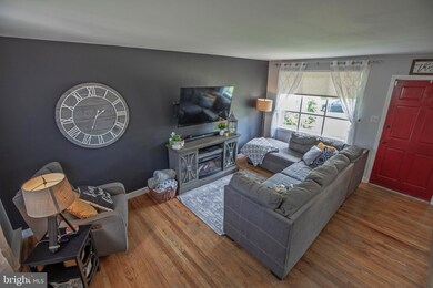 316 S 4th St, Perkasie, PA 18944 - photo 5