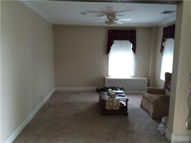 4329 Worman Ln, Whitehall, PA 18052 - photo 5