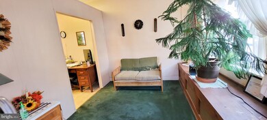 924 Amity St, Reading, PA 19604 - photo 4