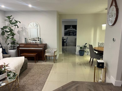 10866 NW 51st Ln, Doral, FL 33178 - photo 2