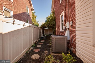 394 Pine St, Reading, PA 19611 - photo 7