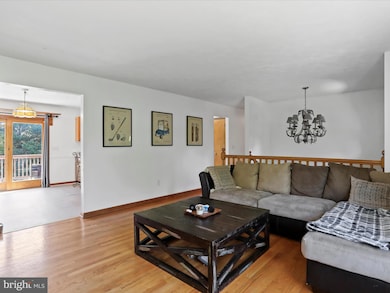 315 Redwood Ct, Harpers Ferry, WV 25425 - photo 7