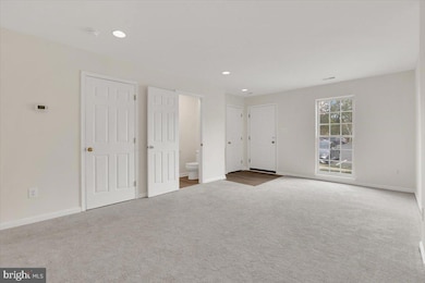 43539 Kiplington Square, Chantilly, VA 20152 - photo 7