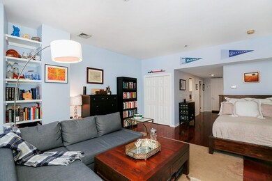 The Mariner Condominiums unit 302, Boston, MA 02109 - photo 3