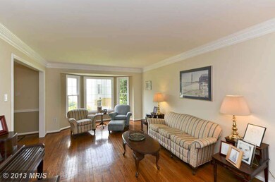 2109 Woodford Rd, Vienna, VA 22182 - photo 6