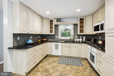 3830 Irongate Ln, Bowie, MD 20715 - photo 6