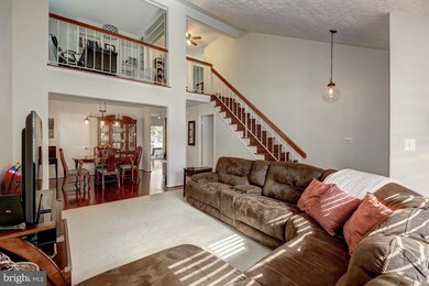 10404 Hollyoak Place, Fairfax, VA 22032 - photo 5