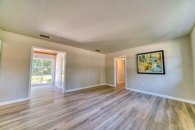 325 Spring Forest Ave, Jacksonville, FL 32216 - photo 4