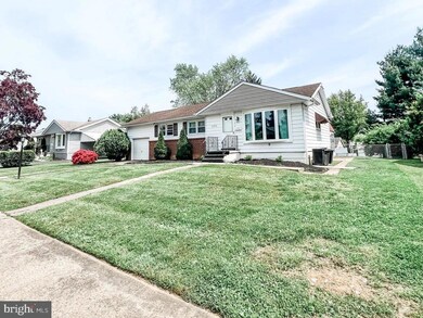 3742 Susan Ln, Brookhaven, PA 19015 - photo 3