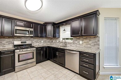 3030 Wood Cir, Center Point, AL 35215 - photo 5