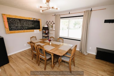 215 S 18th St, Aurora, NE 68818 - photo 6