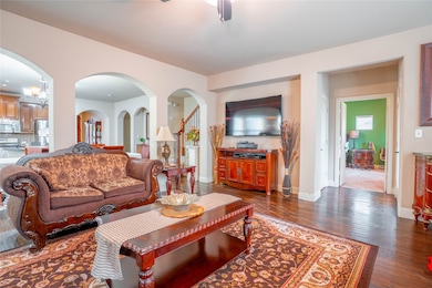 1624 Zebra Finch Dr, Little Elm, TX 75068 - photo 6