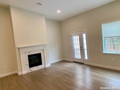 1 Country Club Dr, Manorville, NY 11949 - photo 4