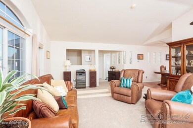 Living Room-20140822-7566