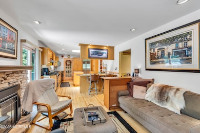 14 Copperfield Ct, Eatontown, NJ 07724 - photo 3