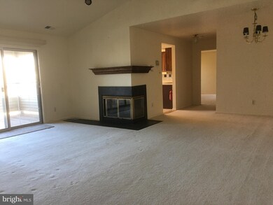 105 Claridge Ct unit 9, Princeton, NJ 08540 - photo 2