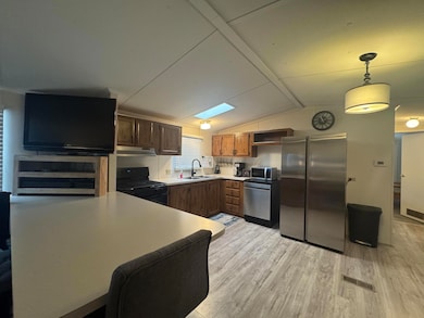 967 Chamber Ct, Saint Helen, MI 48656 - photo 4