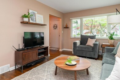 2826 Wellesley Rd-17