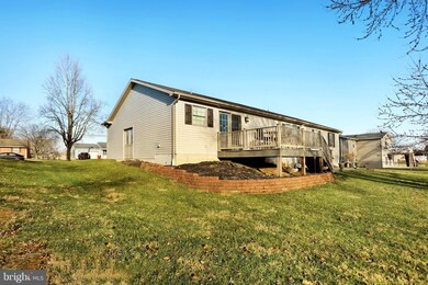 1540 Brenda Dr, Greencastle, PA 17225 - photo 4