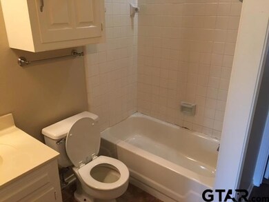 5813 Hollytree Dr, Tyler, TX 75703 - photo 7