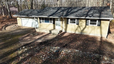 9300 Bath Rd, Laingsburg, MI 48848 - photo 2