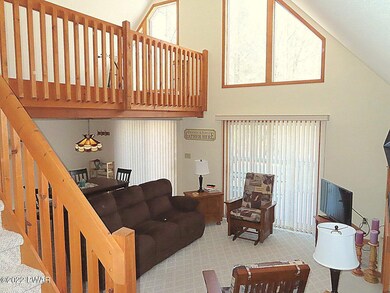 10 Squirrel Mew, Lake Ariel, PA 18436 - photo 3