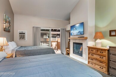 2235 Sidewinder Dr unit 424, Park City, UT 84060 - photo 2
