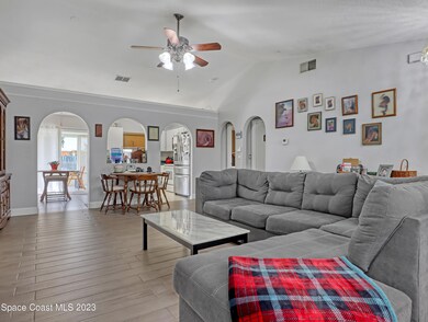 1328 Danforth (8)
